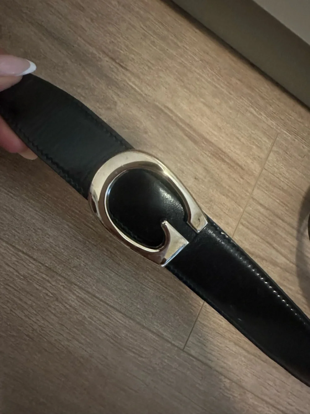 Gucci Vintage Black Men's Leather Belt with Gold 'G' Buckle